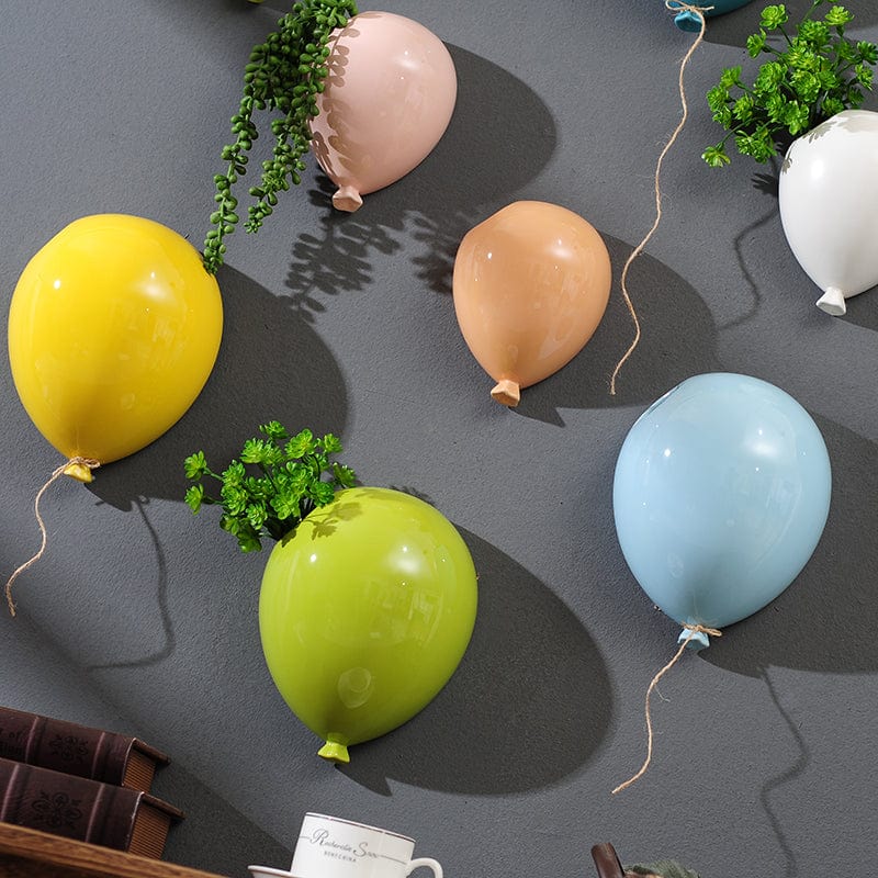 Balloon Shaped Wall Pot